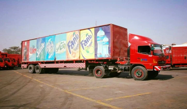 Beverage distribution trailer