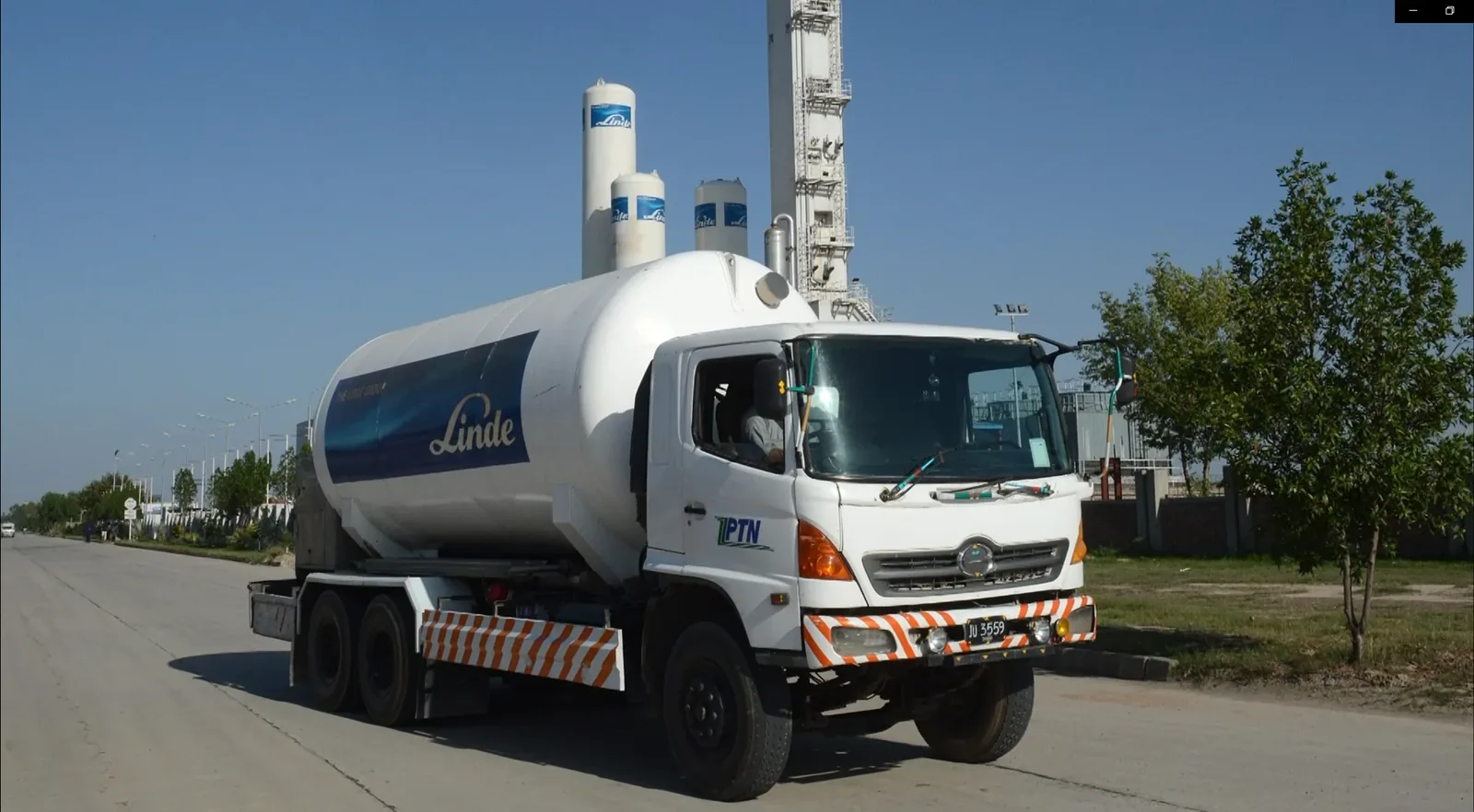 Industrial gas tanker truck
